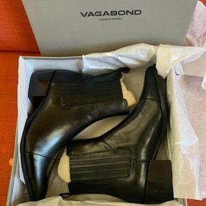 Vagabond Boots
